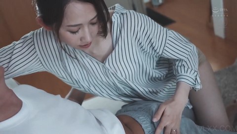 Nện em gái vú hồng quá là sướng Kana Mito